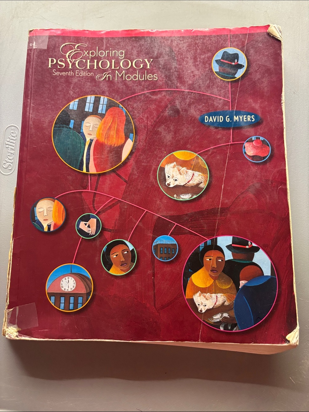 2009 psychology college textbook soft cover damaged.